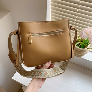 Women PU Leather Shoulder Crossbody Bag With Adjustable Patterned Wide Strap Golden Hardware Zip Square Bucket Bag Daily