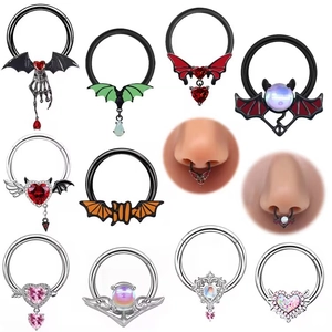 Gothische Septum-Nasenringe aus Edelstahl mit Fledermaus-, Totenkopf- und Edelstein-Motiven