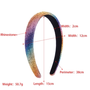 Detailed dimensions of the rainbow gradient rhinestone headband with 2cm width and 12cm opening