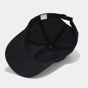 Quick-dry breathable mesh baseball cap with adjustable strap and interior detail view