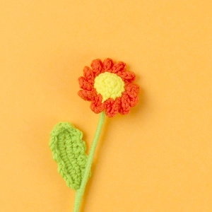 Handmade crochet orange daisy flower bouquet with green stem for Valentine gift