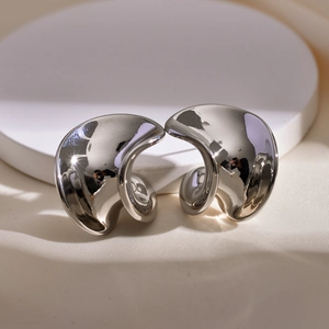 Französische Vintage Spiral-Ohrstecker aus Silber mit poliertem skulpturalem Design