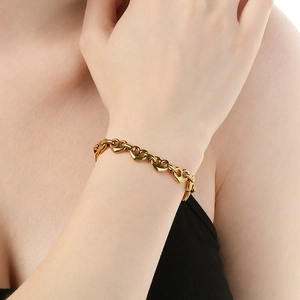 Elegant 18k gold plated stainless steel heart and pig nose chain bracelet for women