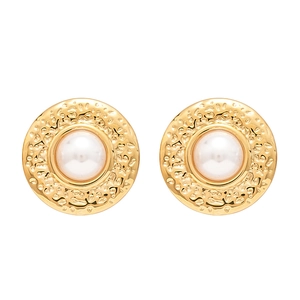 Vintage crumpled gold metal round stud earrings with center white pearl inlay