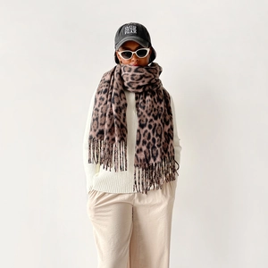 Leopard print pashmina shawl for women with fringe details and casual baseball cap