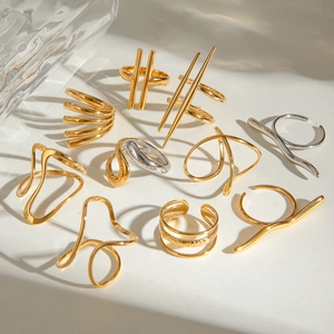 Minimalist 10-piece gold and silver irregular geometric stainless steel ring set