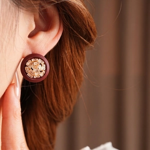Retro burgundy oval stud earrings with clear step-cut zircon crystals for women