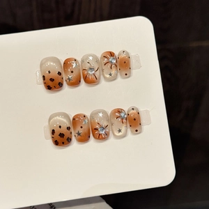 Handmade Press On Nails Resin Gradient Orange Leopard Print Star Rhinestone Short Trapezoid Autumn Winter Style Women