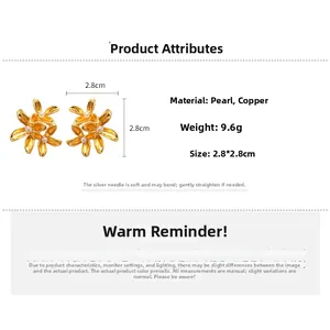 Detailed view of floral pearl earrings featuring size 2.8cm and gold-plated copper material