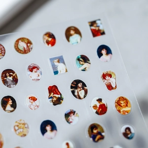 Autocollants nail art style peinture à l'huile avec portraits de femmes rétro sur planche