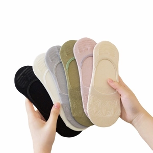 Breathable low cut invisible socks in 6 colors with anti-slip silicone grip for summer