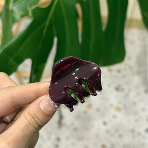 Elegant deep purple acetate cloud-shaped hair claw clip for women casual hairstyling