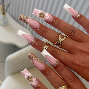 Faux Ongles Long Carré Forme Cercueil French Rose Blanc Motif Marbre Avec Fleurs 3D Et Strass Ongles Artificiels
