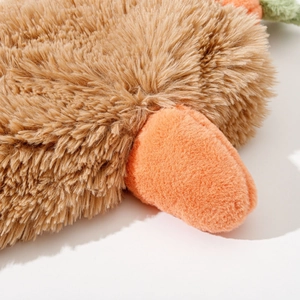 Bonnet peluche carotte mignon marron et orange avec cache-oreilles pour l'hiver