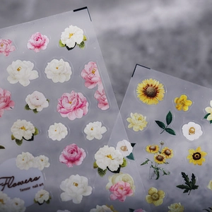 Set d'autocollants pour ongles fleurs avec roses roses et tournesols sur film transparent
