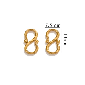 Detailed size guide of gold S-shape jewelry connectors measuring 7.5mm by 13mm
