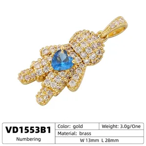 Ciondolo a forma di orsetto in ottone placcato oro 18K con zirconi e cuore blu
