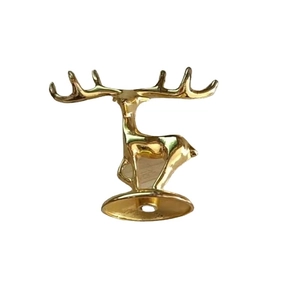 Golden luxury zinc alloy deer figurine with horns on round base for home decoration