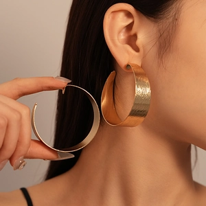 Boucles Oreilles Créoles Larges Exagérées Géométriques Texture Métallique Brossée Bijoux Mode Pour Femmes Avec Tige En Argent