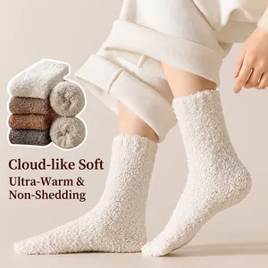 Chaussettes Mi-Mollet Femmes Polaire Corail Épaissies Chaudes Peluche Hiver Maison Sol Sommeil Couleur Unie Respirant