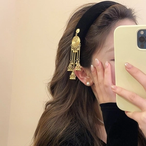Ethnic velvet headband with gold bell tassels and chain in vintage Chinese style