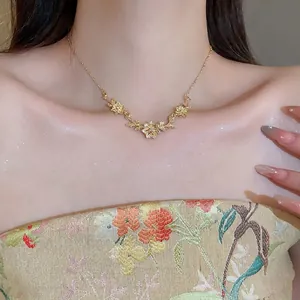 Flower Leaf Pendant Necklace Alloy Rhinestone Dainty Elegant Adjustable Jewelry For Women