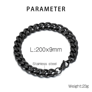 Detail of black stainless steel curb chain bracelet with measurements 200mm by 9mm