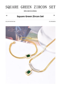 Vue détaillée de l'ensemble de bijoux en titane avec zircon vert et cristaux blancs