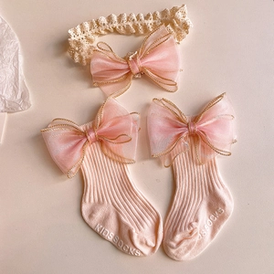 Pink lace baby headband and non-slip socks set with organza bows for infant girls