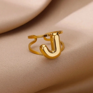 Detailed view of adjustable gold-plated stainless steel ring with 3D bubble letter J