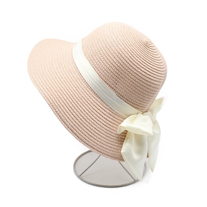 Chapeau de paille d'été à large bord pour femme avec un nœud élégant rose nude