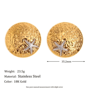 Hammered gold stainless steel round earrings with starfish detail and size metrics
