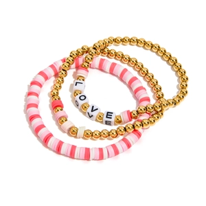 Dreiteiliges Boho-Armband-Set mit bunten Polymer-Ton-Perlen und LOVE-Buchstaben-Anhängern