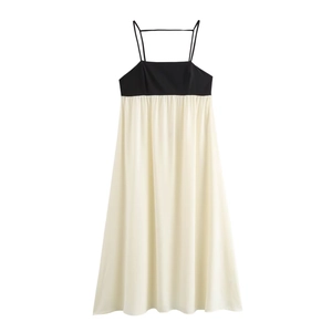 Chic backless black and beige color-block camisole maxi dress for summer vacations