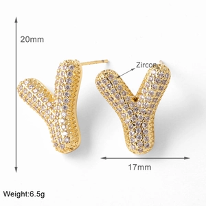 Detail view of gold-plated Y letter earrings with zircon and precise size measurements