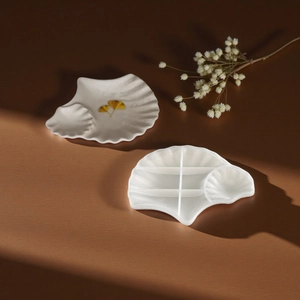 Ginkgo leaf and shell shaped silicone mold with finished white resin storage tray piece