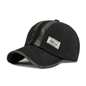 Cappellino da baseball patchwork in tela nera e mimetica con etichetta vintage