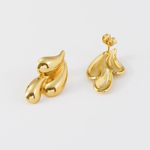 Polished 18K gold plated stainless steel stud earrings with organic leaf water drop design