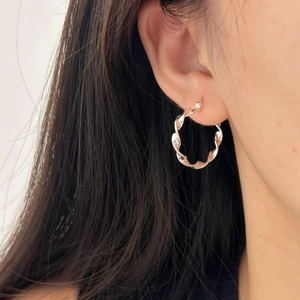 925 Sterling Silver Twisted Hoop Earrings Korean Style Water Ripple Texture Minimalist Elegant Jewelry For Women