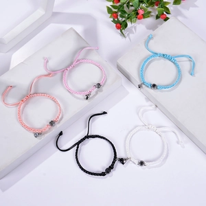 Magnetic heart bracelets for couples with 100 languages I love you projection stone