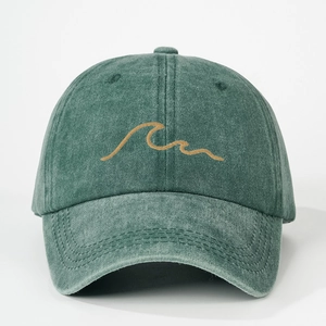 Berretto da baseball verde lavato vintage con motivo a onde ricamato e cinturino regolabile