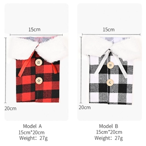 Detailed size specifications for red and white plaid wine bottle covers with faux fur collars