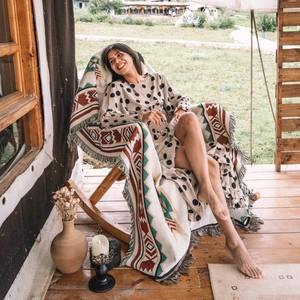 Bohemian geometric pattern jacquard outdoor camping blanket with woven tassels