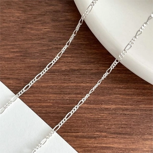 Minimalist 925 sterling silver Figaro chain bracelet with elegant geometric link design