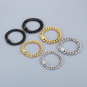 Détail de six bracelets gourmettes noirs, dorés et argentés avec fermoirs magnétiques