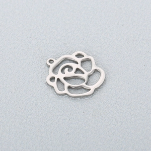 Pendentif fleur de rose évidée en acier inoxydable argenté pour bijoux artisanaux