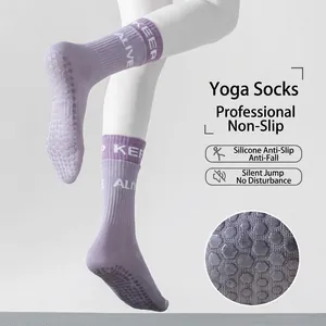 Women Non-slip Yoga Socks Mid-calf Pilates Dance Floor Socks With Silicone Grips Letter Pattern Sport Hosiery