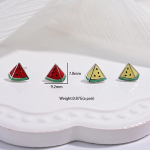 Boucles d'oreilles pastèque en argent S925 avec détails de fruits en émail rouge et jaune