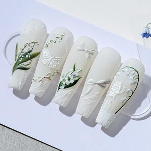 Autocollants Ongles Relief 5D Muguet Nœud Blanc Auto-adhésif Ultra Mince Style Japonais Décoration Ongles DIY Femmes