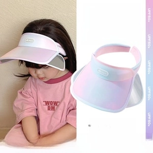 Detail of gradient pink-purple sun visor with UPF50+ stretchable brim for children